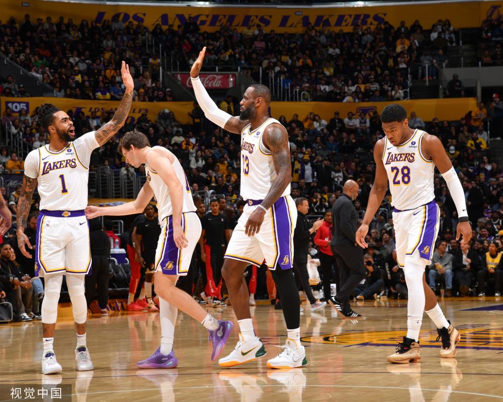 在这些助攻 在这些助攻