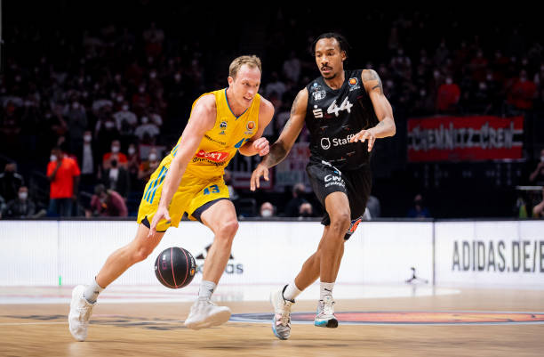 仅赢得了妻 仅赢得了妻