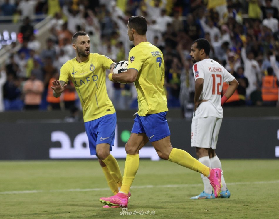 偏重防守反 偏重防守反